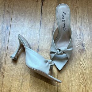 What interval size 6 creamy brown nude kitten heel open toe